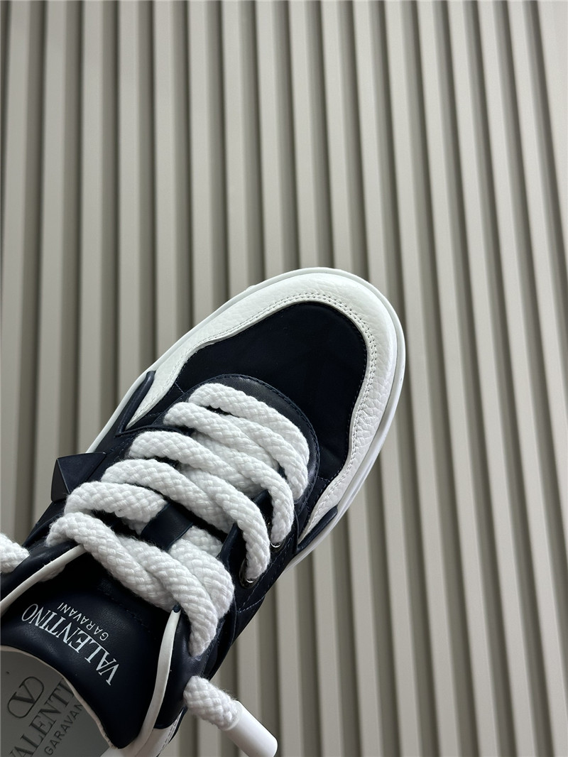 Va1e*ntin0 one stud xl low-top sneakers
