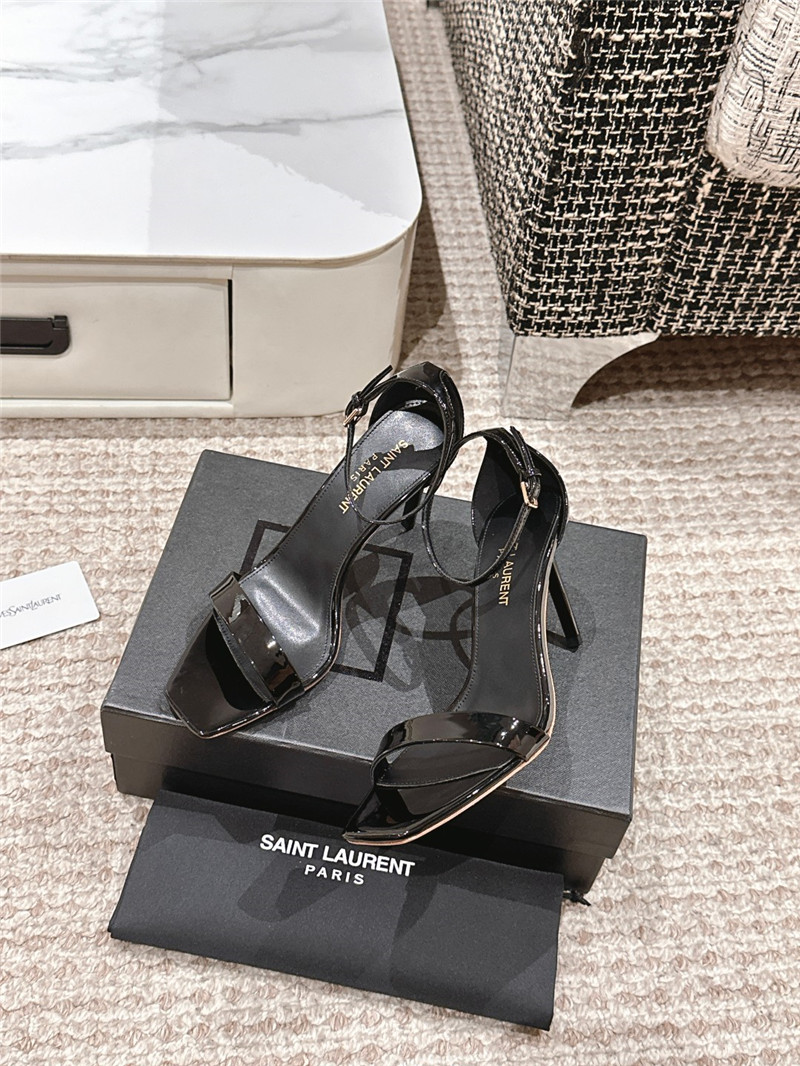 Sa1nt Lau*nt amber sandals black patent leather