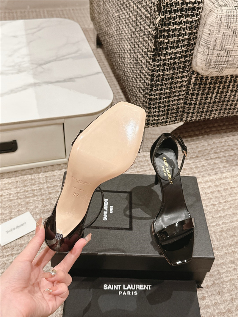 Sa1nt Lau*nt amber sandals black patent leather