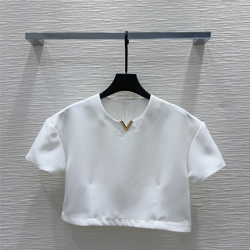 Va1e*ntin0 short-sleeved top + a-line long skirt replica clothing sites