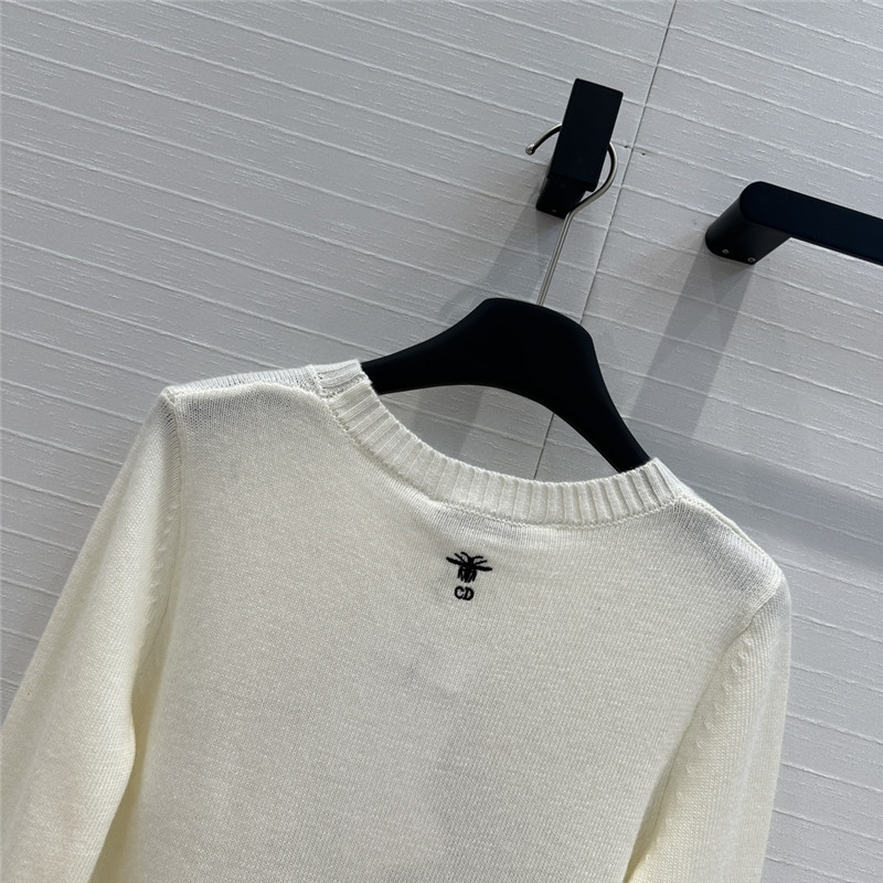 D10ramour embroidered sweater in white