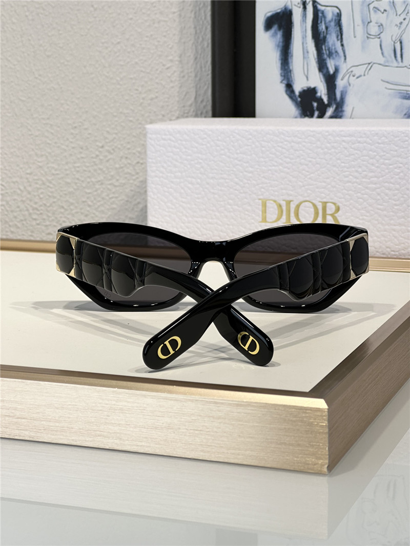 D10r new cat-eye sunglasses