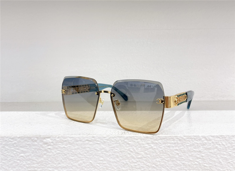 Ch**el noble and elegant sunglasses
