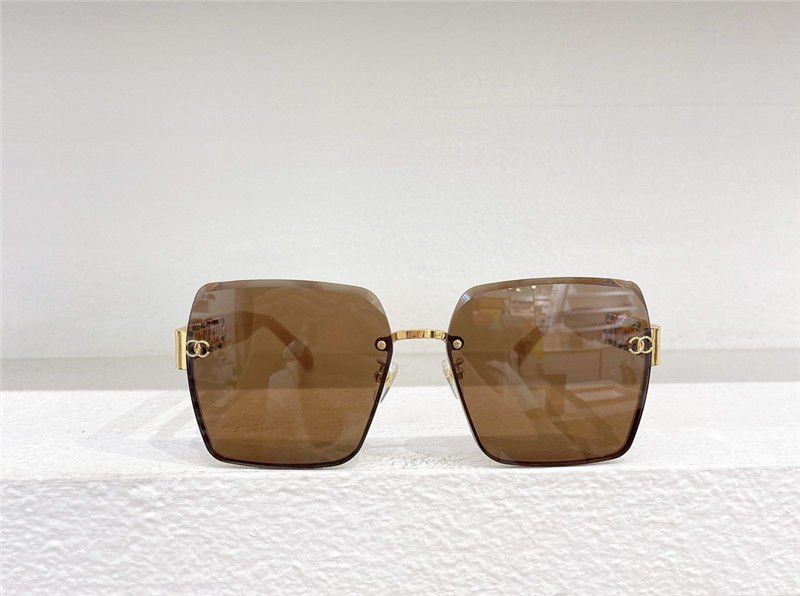 Ch**el noble and elegant sunglasses