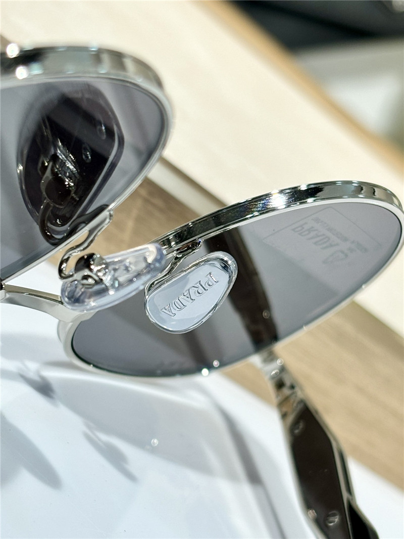 Pra*a oval frame sunglasses