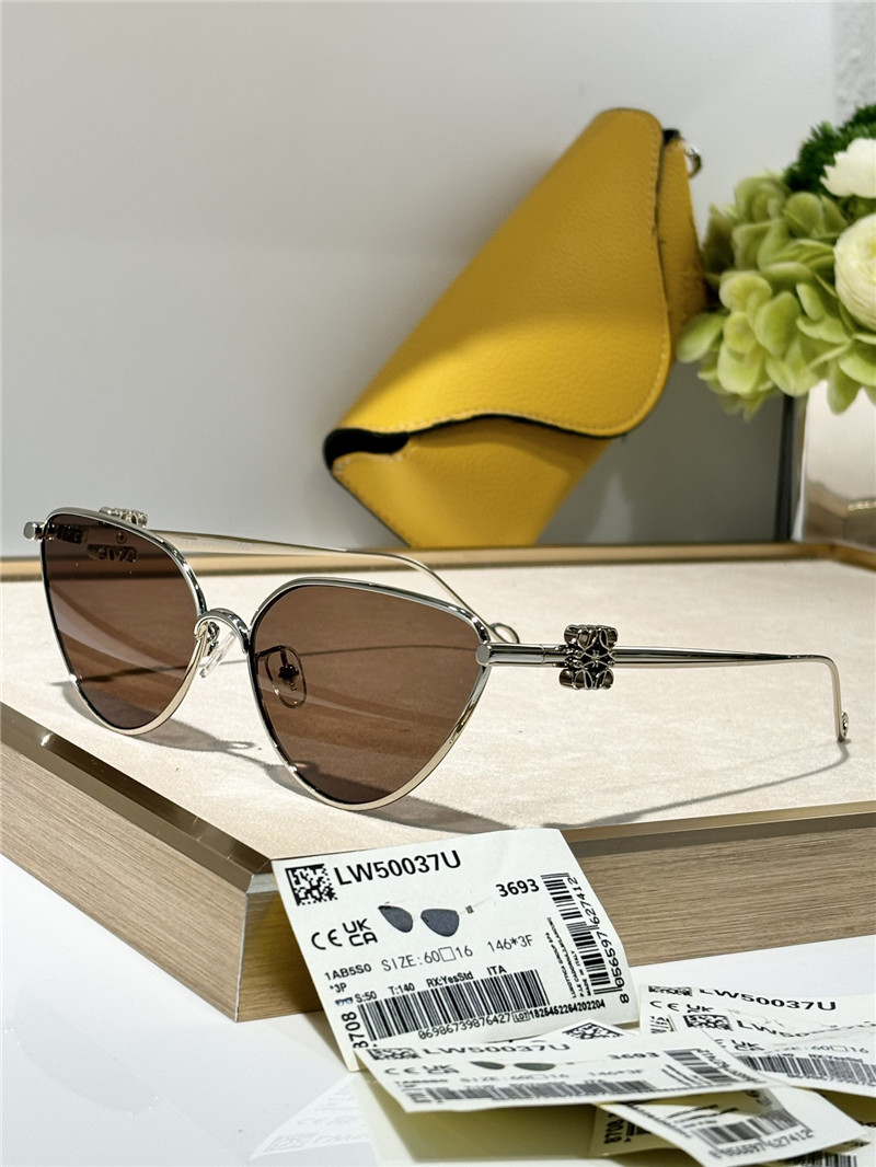 L0ew* retro cat eye sunglasses