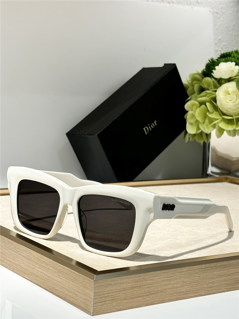 D10r square sunglasses