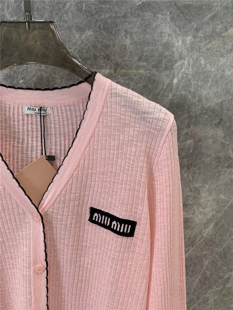 Miu Miu Logo V-Neck Cardigan in Pink