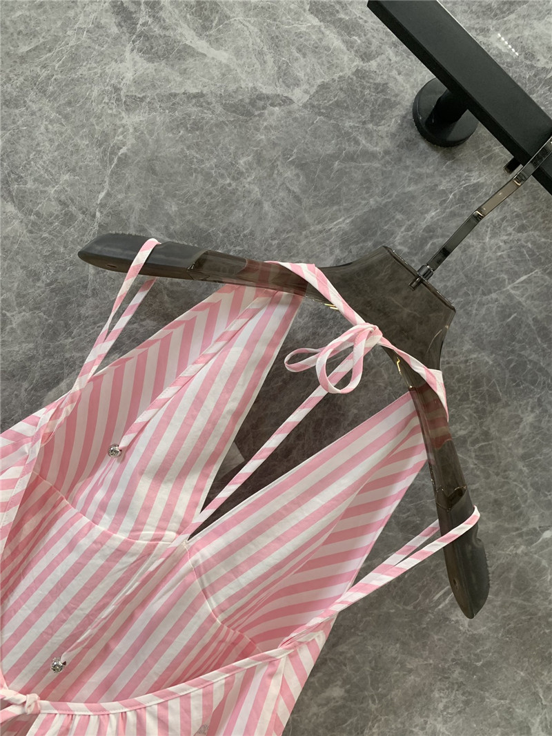 Ch**el v-neck halter top replicas clothes