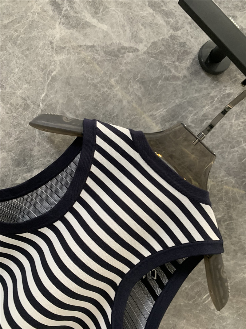 D10r zipper jacquard striped knitted vest replicas clothes