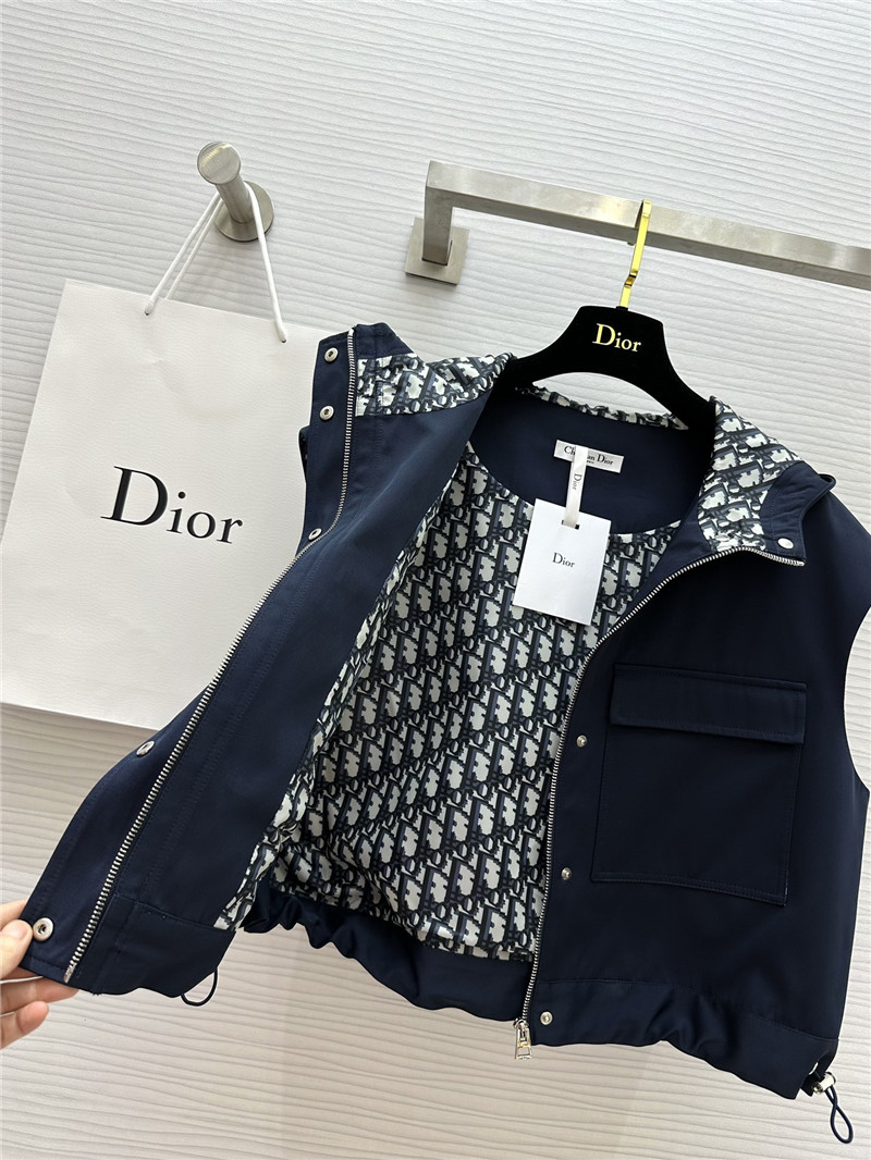 D10r hooded vest replica designer clothing websites