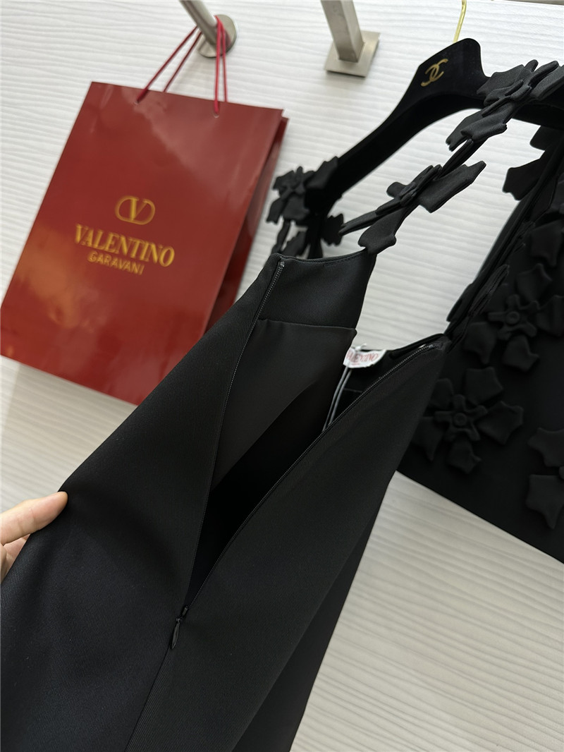 Va1e*ntin0 three-dimensional pile flower suit replica d&g clothing