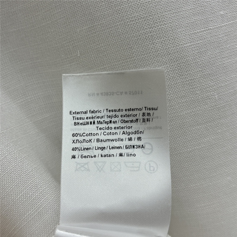 Va1e*ntin0 linen casual suit replica clothing sites