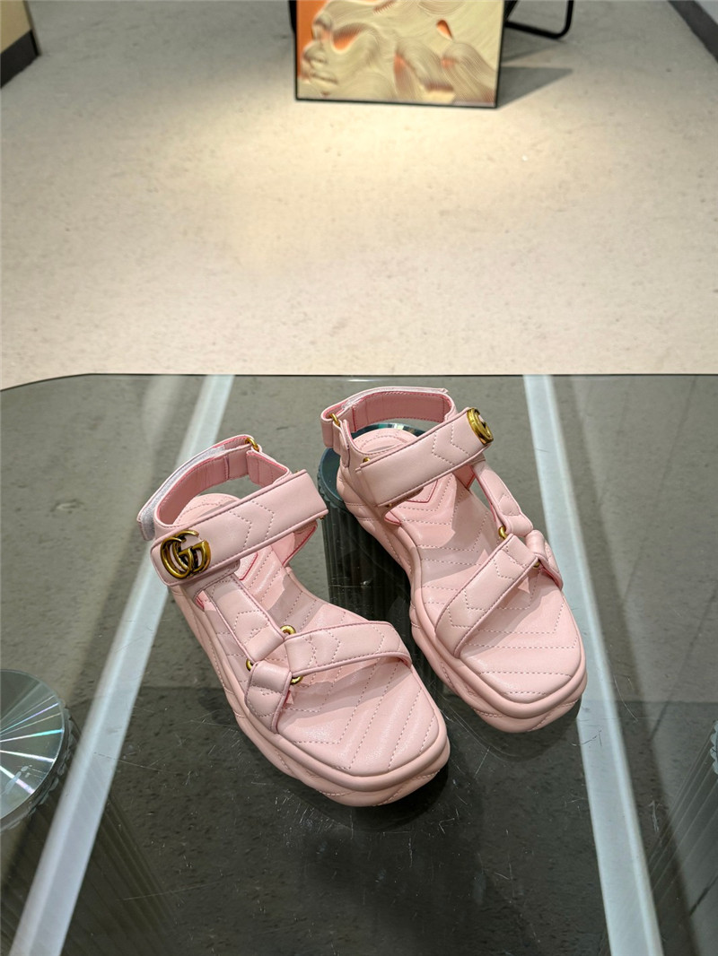 Gvc*1 double g strappy house sandals in pink quilted leather