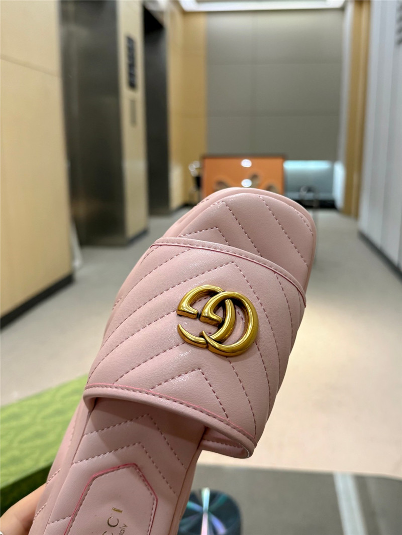 Gvc*1 gg marmont pink quilted leather slide sandals