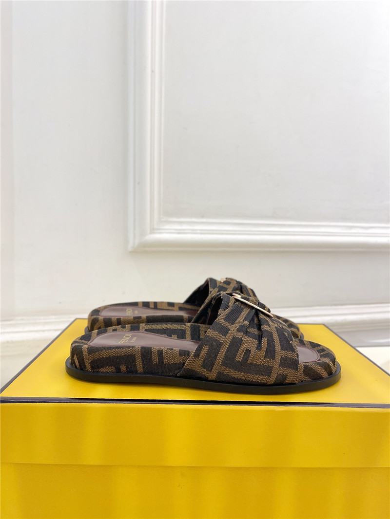 F**di feel brown ff jacquard slides