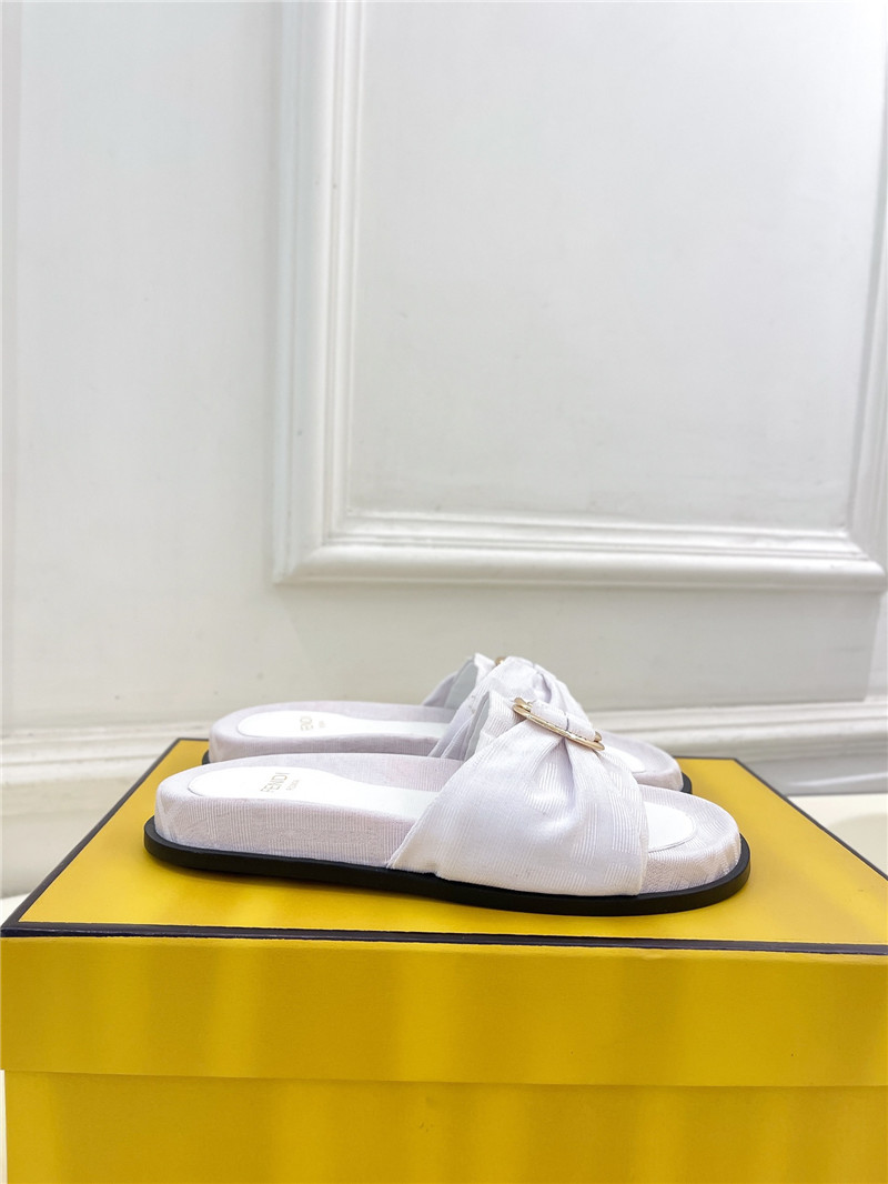 F**di feel white ff jacquard slides