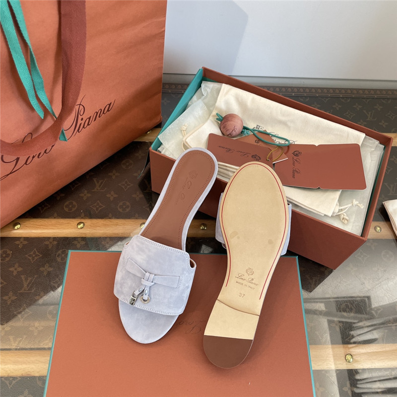 L0r0 P1ana summer charms sandals in powder pearl suede