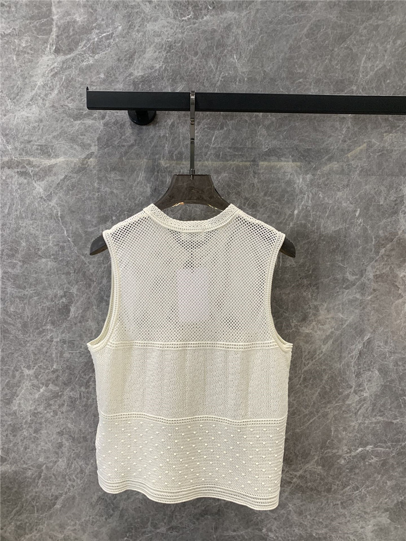 Ce1i*e arc de triomphe hollow knit vest replica clothing sites