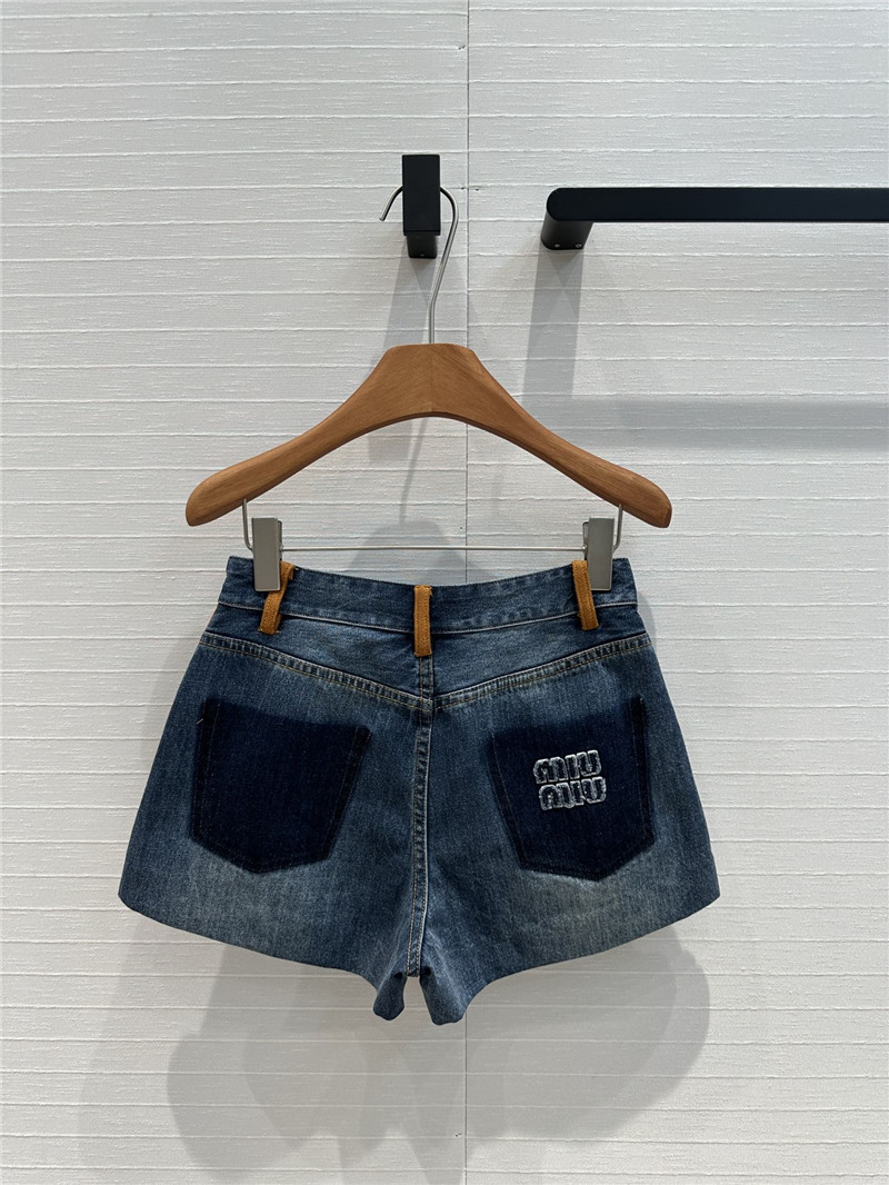 M1um1u contrast color suede hem denim shorts replicas clothes