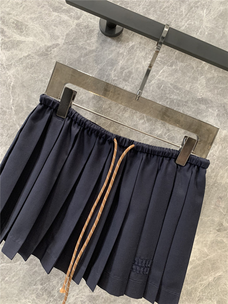 M1um1u short pleated skirt replicas clothes