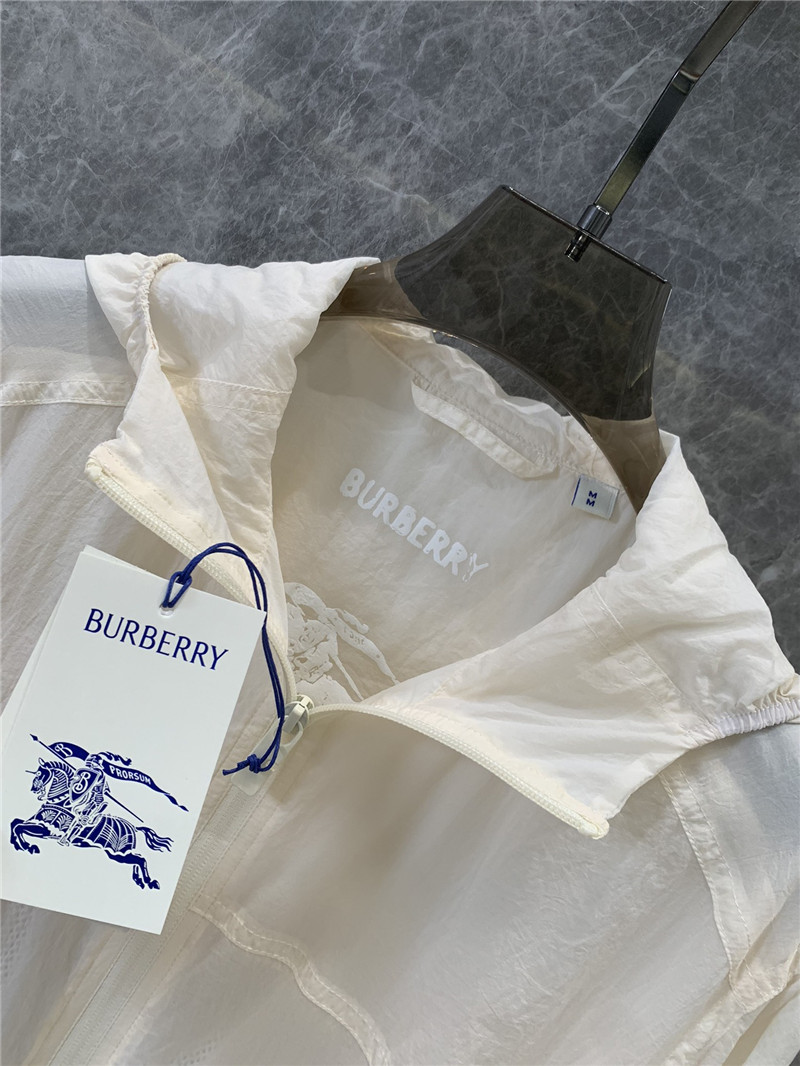 Bv*b*rry lightweight sun protection hooded jacket replica clothing