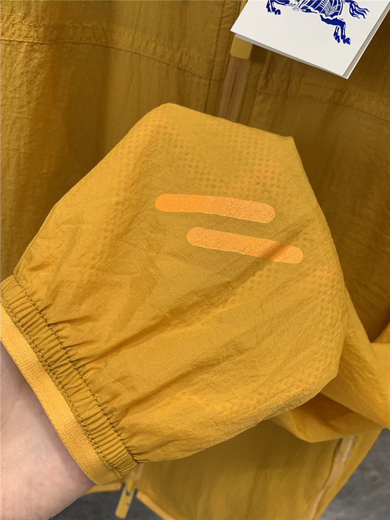Bv*b*rry lightweight sun protection hooded jacket replica clothing