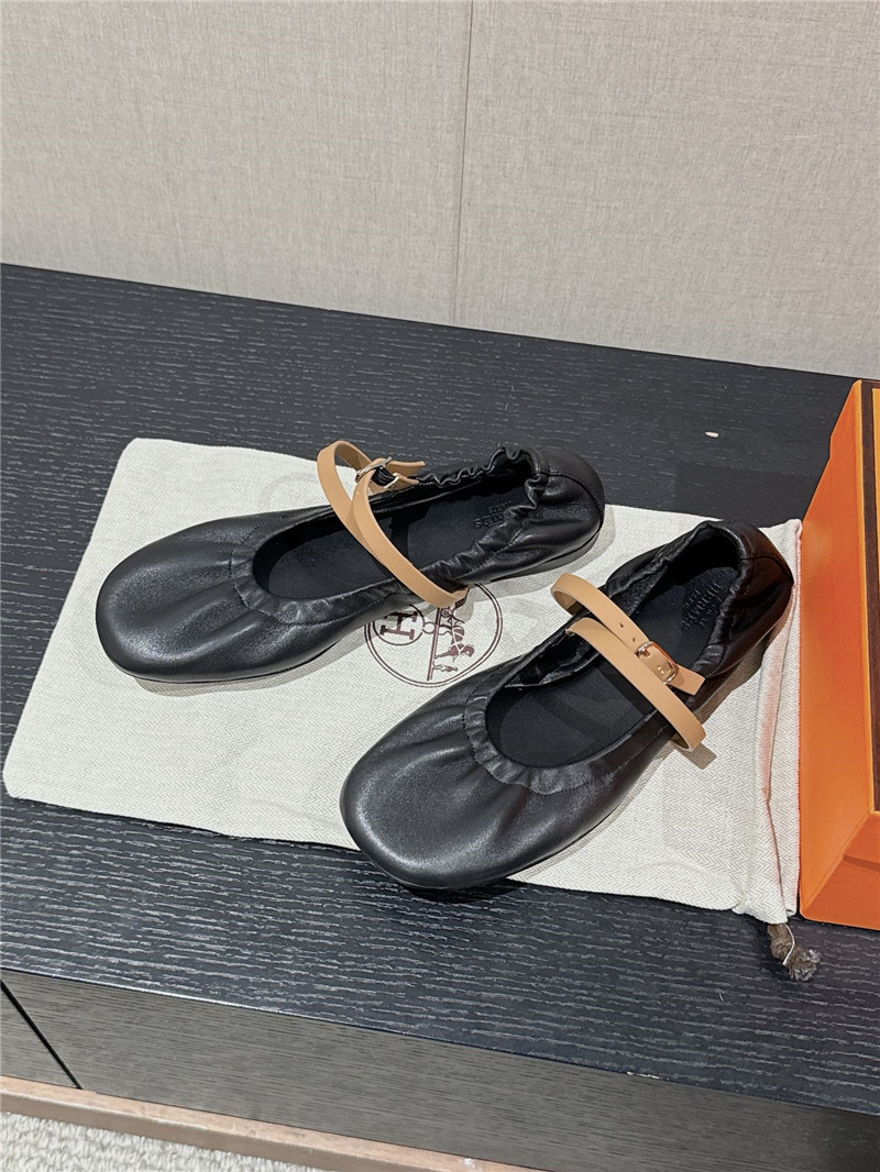 H**me5 jolly ballet flat in black leather
