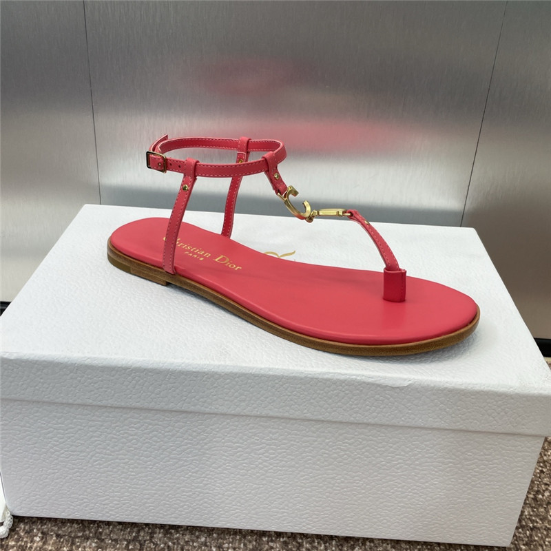 c’est D10r coral calfskin thong sandals