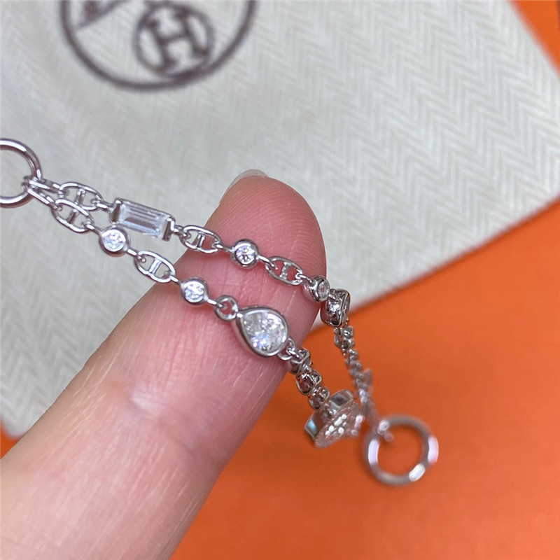 H**me5 pig nose bracelet