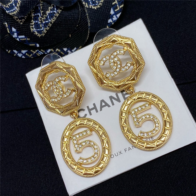 ch**el D1am0nd 8 frame oval 5 earrings