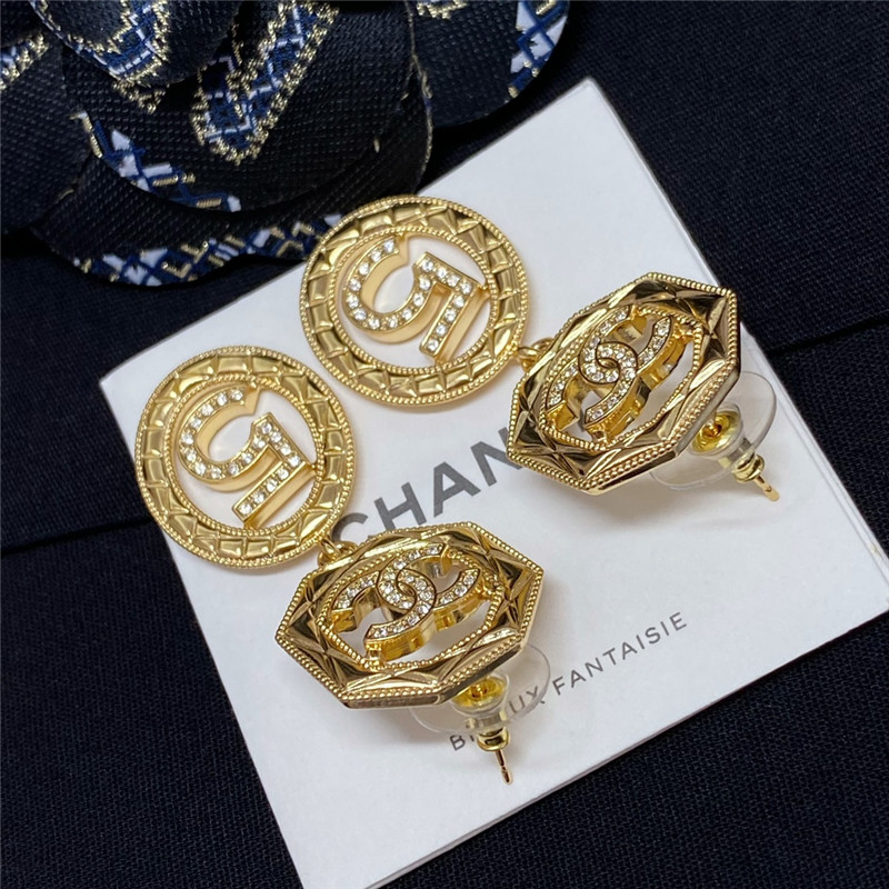 ch**el D1am0nd 8 frame oval 5 earrings