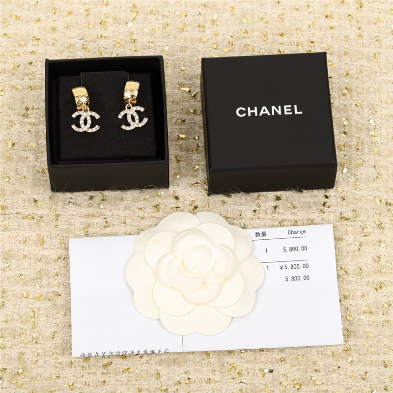 Ch**el letter earrings