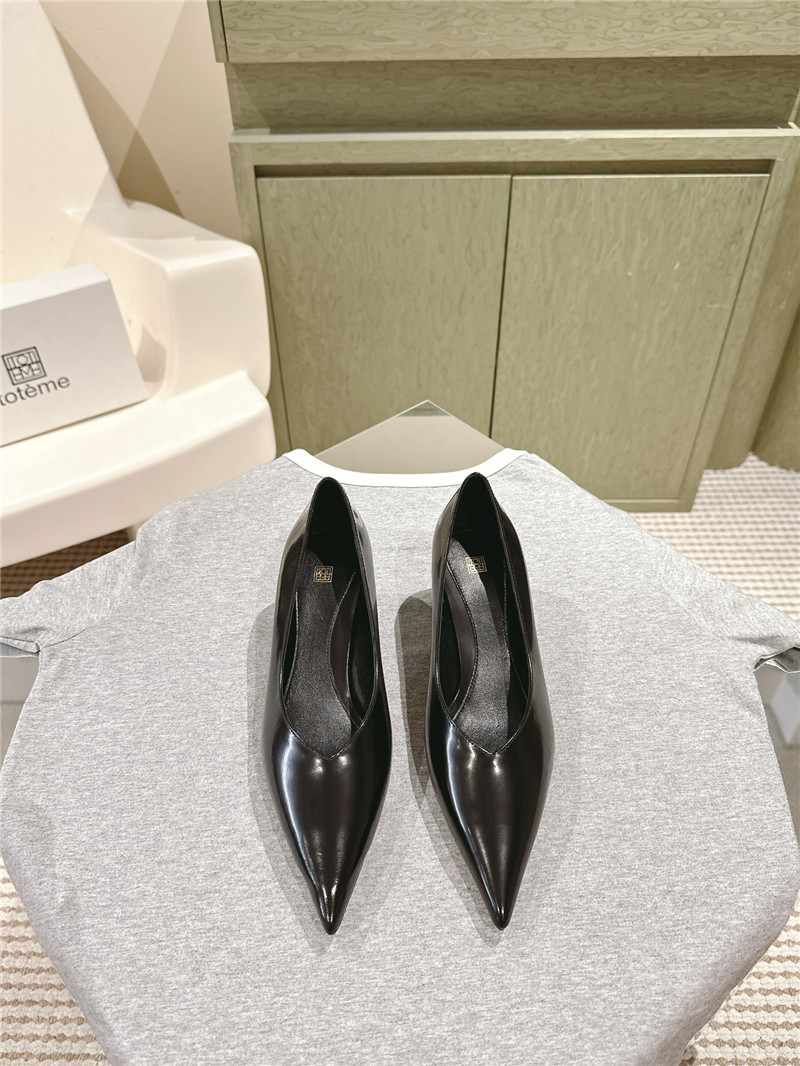 Totême Wedge-Heel Abrasivato Pumps in Black