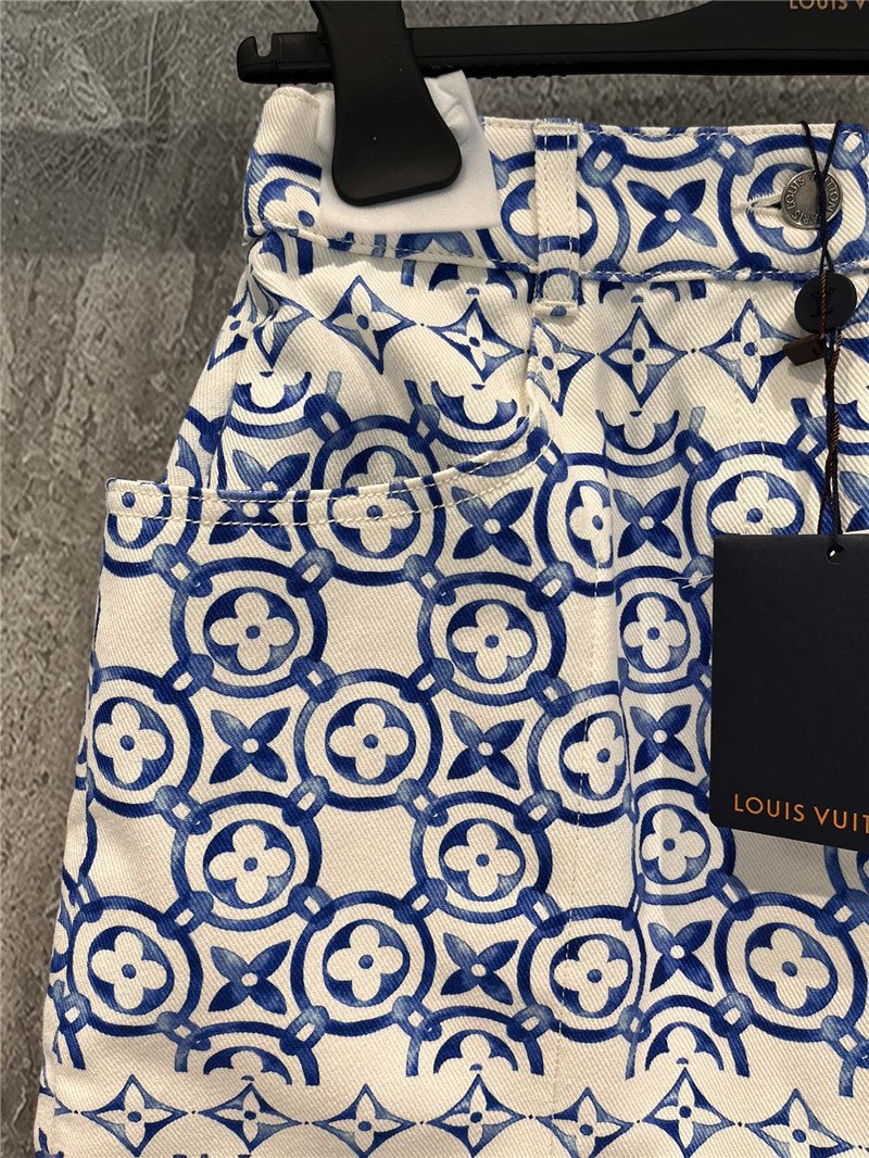 l0vis Vvtt0n lv blue and white porcelain skirt replica clothes