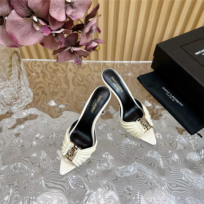 Sa1nt Lau*nt babylone mules in ivory patent leather