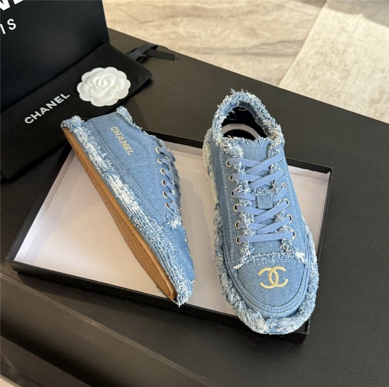 Ch**el lace-up canvas sneakers