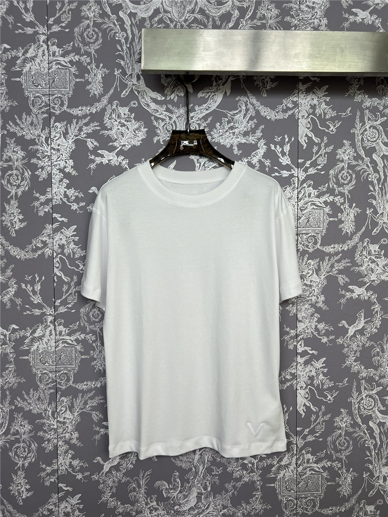 Va1e*ntin0 simple t-shirt cheap replica designer clothes