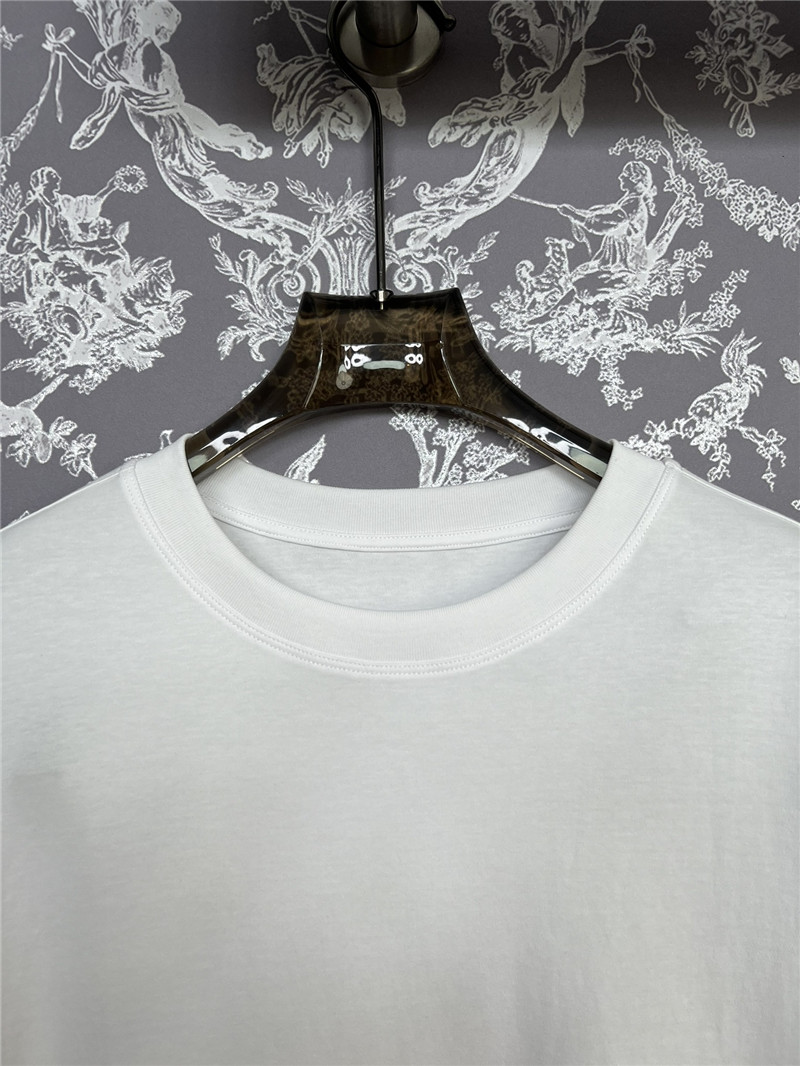 Va1e*ntin0 simple t-shirt cheap replica designer clothes