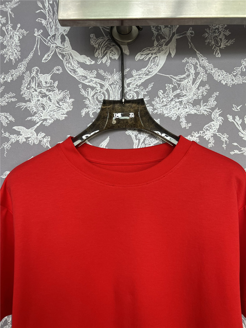 Va1e*ntin0 simple t-shirt cheap replica designer clothes