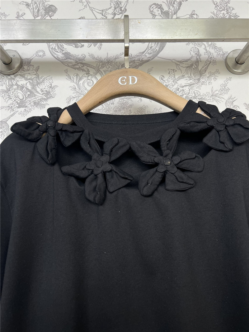 Va1e*ntin0 heavy flower t-shirt replica clothes