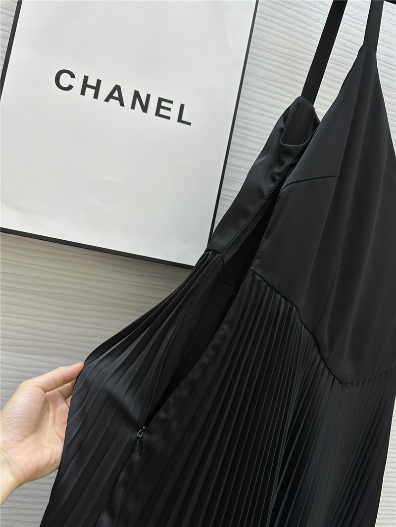 Ch**el v-neck suspender pleated dress replica designer clothes