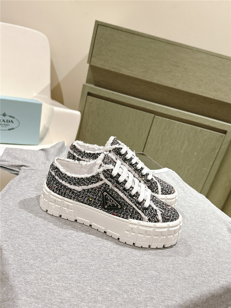 Pra*a double wheel tweed trainers in black