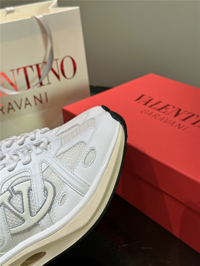 Va1e*ntin0 garavani white trainers