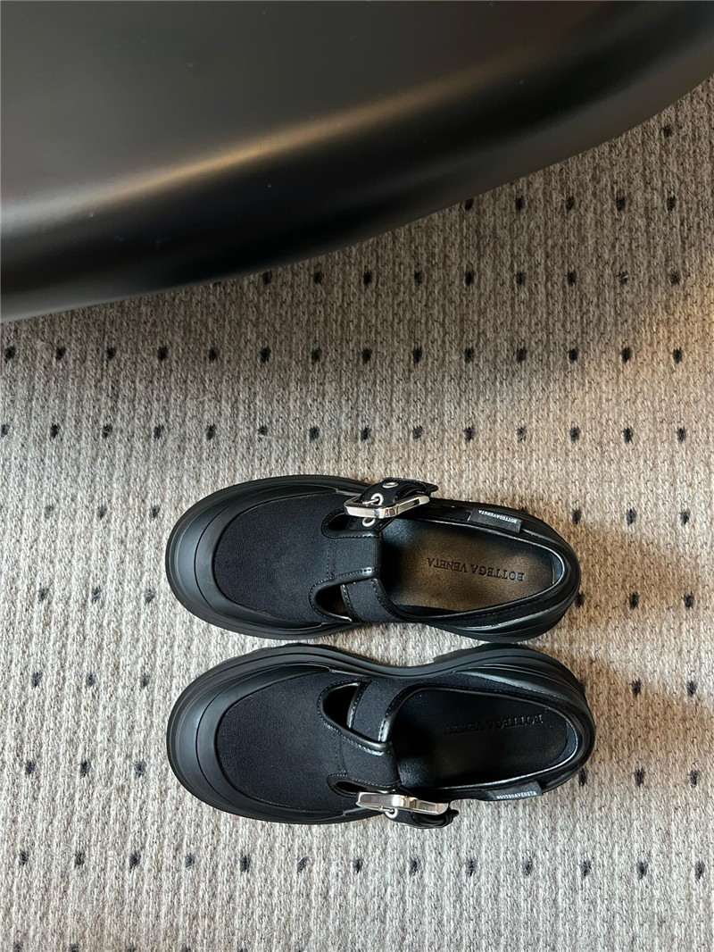 b0tt*ga Ven*ta canvas mary jane-style loafers