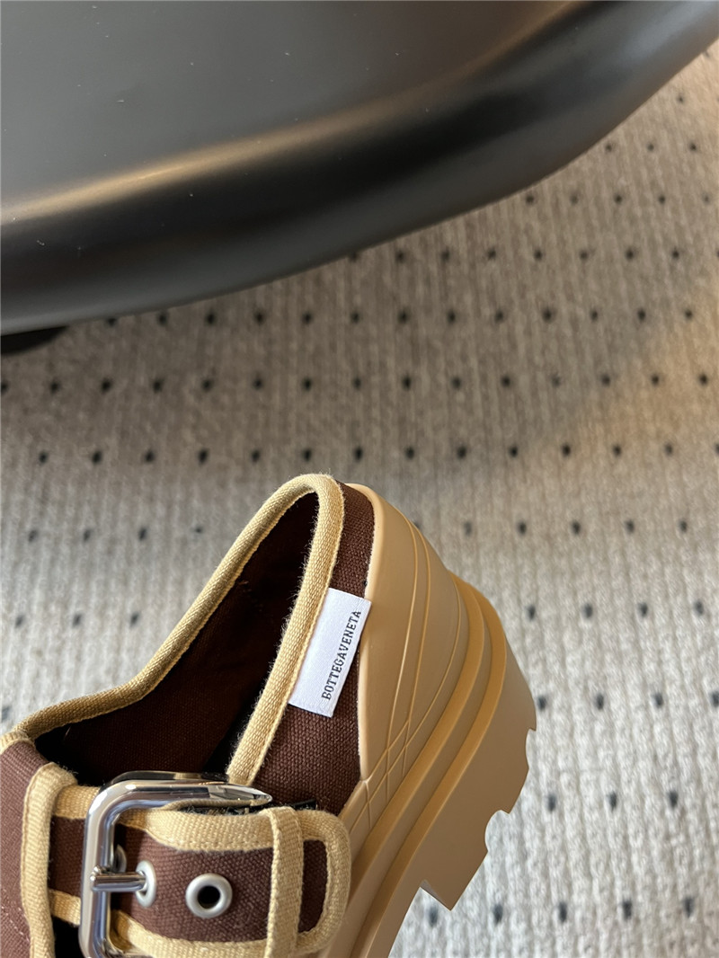 b0tt*ga Ven*ta trek mary-jane in brown and beige