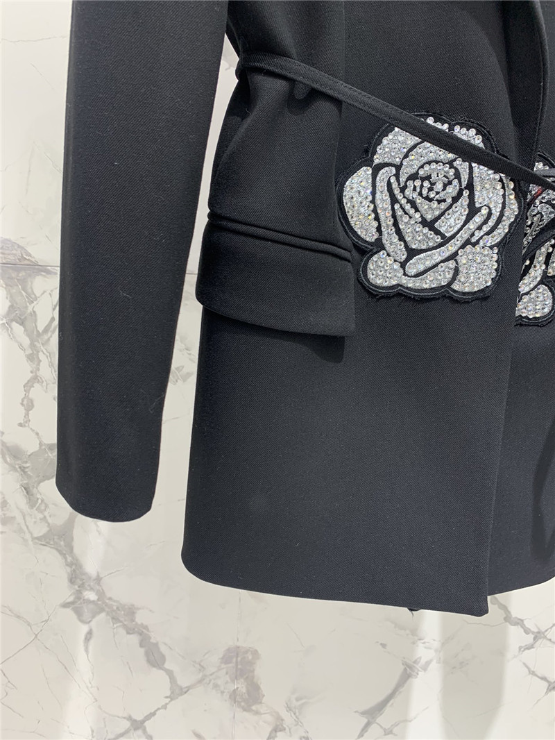 Va1e*ntin0 flower embroidery rhinestone suit replica d&g clothing
