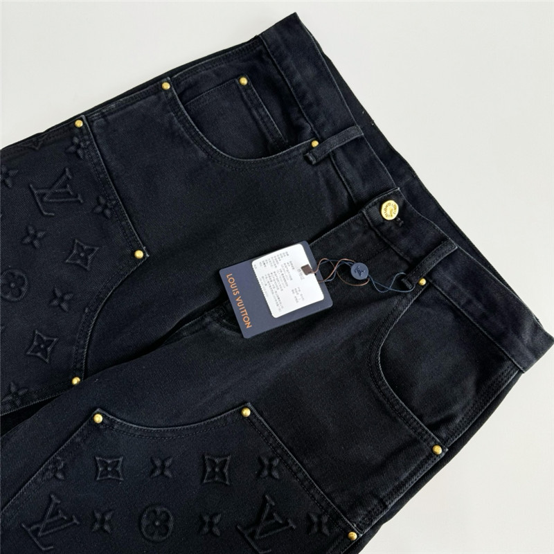 l0vis Vvtt0n lv embossed denim shorts replicas clothes