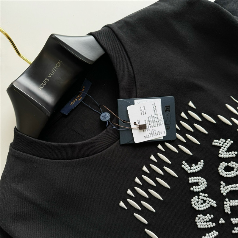 l0vis Vvtt0n lv round neck short sleeve replica clothes