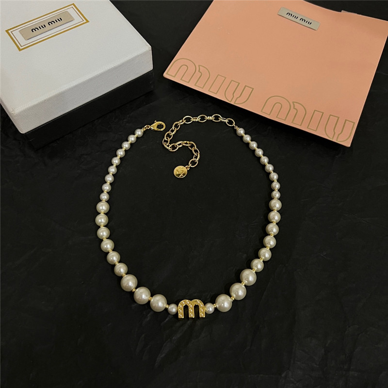 M1um1u pearl necklace